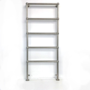 Hawthorn Hill - Traditional Floor Towel Rail in Pewter W675 x H1538, unheated