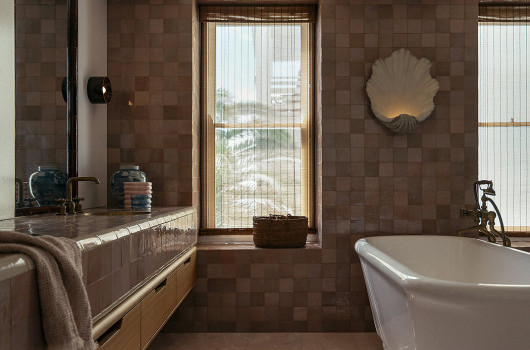 HEADLAND HOUSE - BATHROOMS