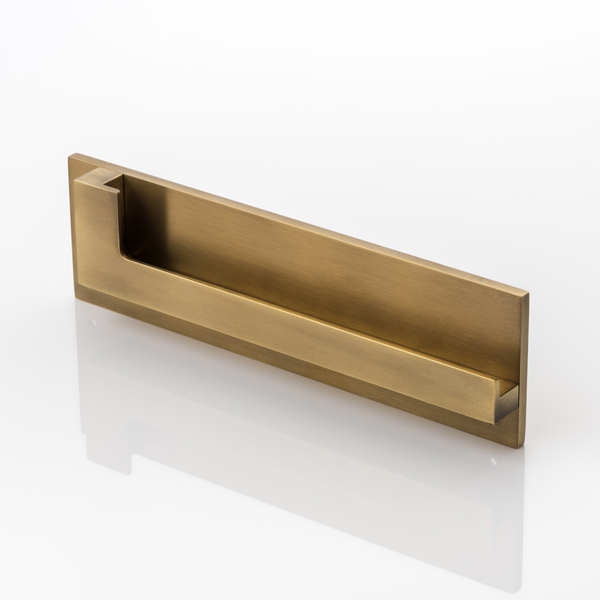 Rohe integrated cabinet handle left hand
