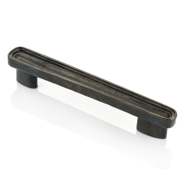 Tiro cabinet pull handle
