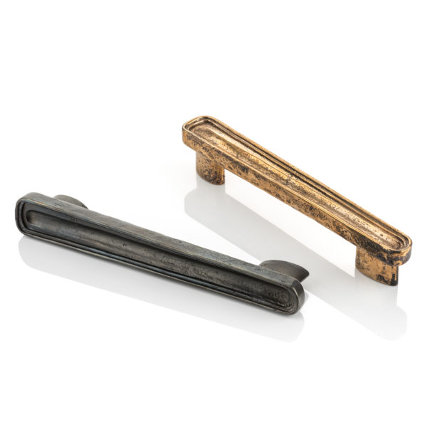 Tiro cabinet pull handle