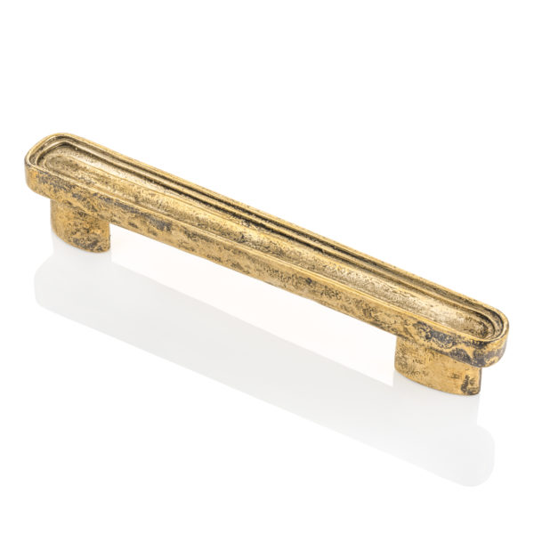 Tiro cabinet pull handle