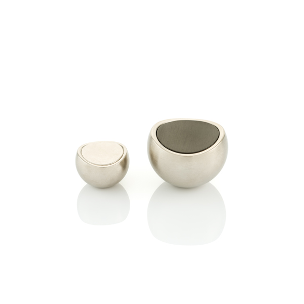 Contour solid brass cabinet pull with inlay