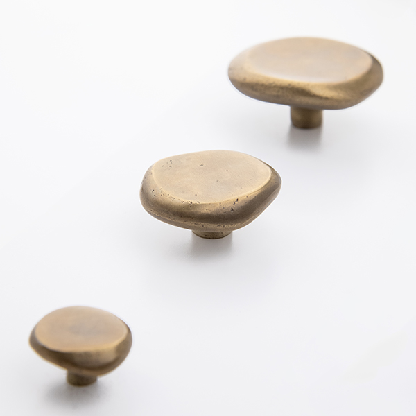 Cove skim cabinet pull