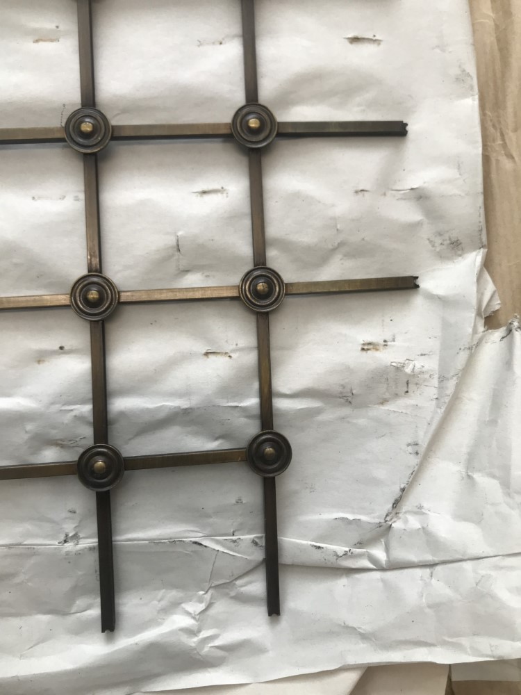 hand assembled 41mm square grille with all plain rosettes