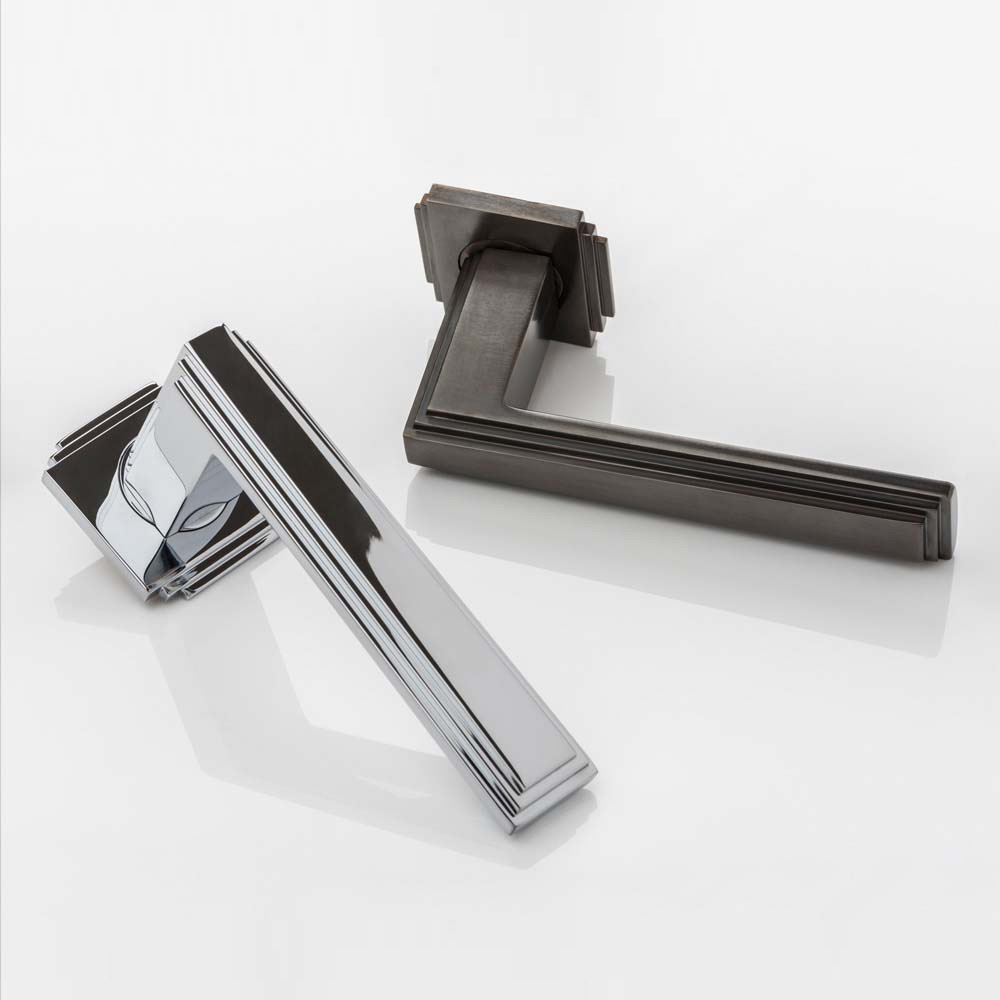 Dewhurst I solid brass door lever handle with square edge deco rose