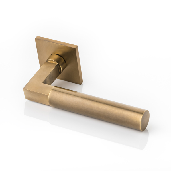 Ashworth II solid brass door lever handle with square rose