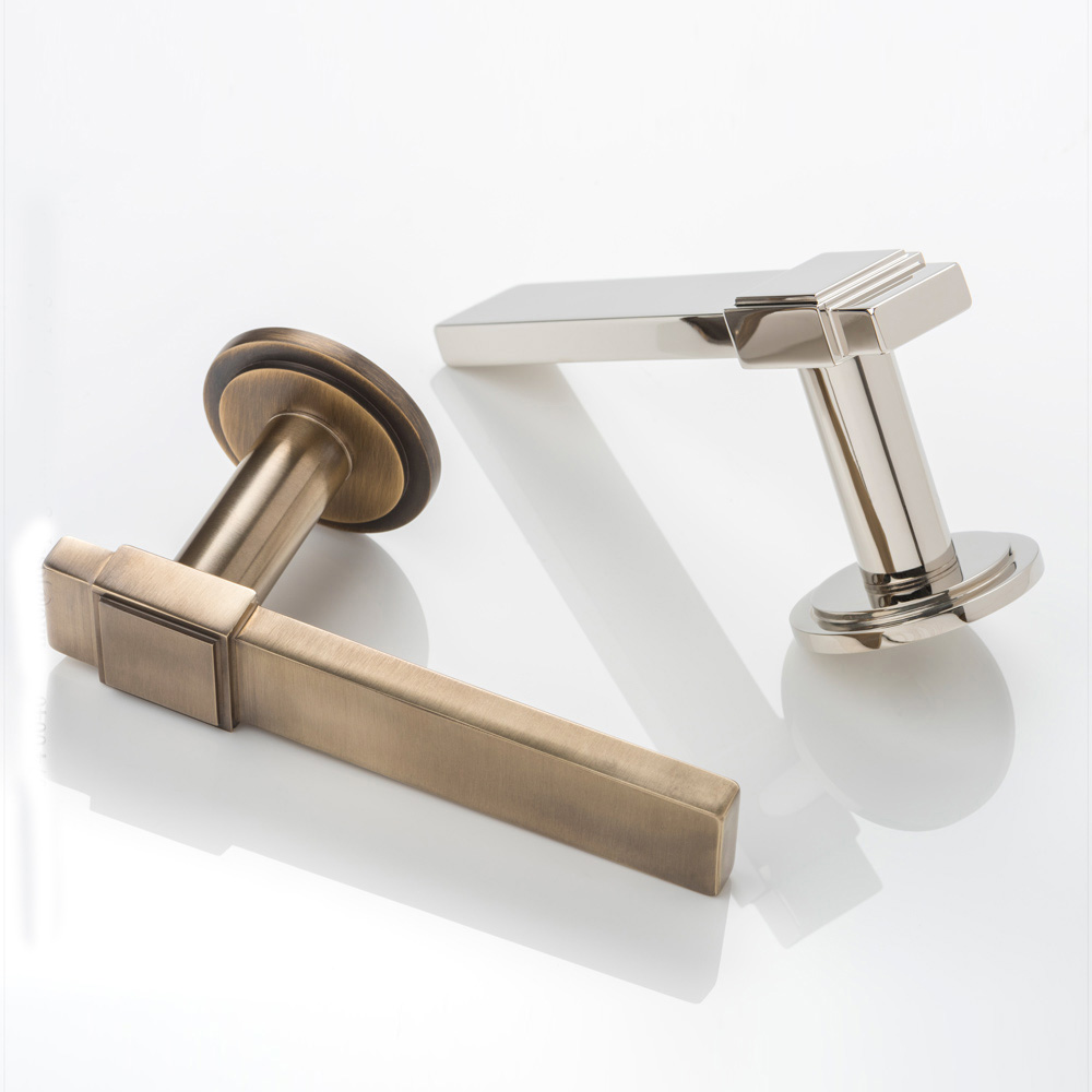 Wilson II solid brass door lever handle with round stepped rose