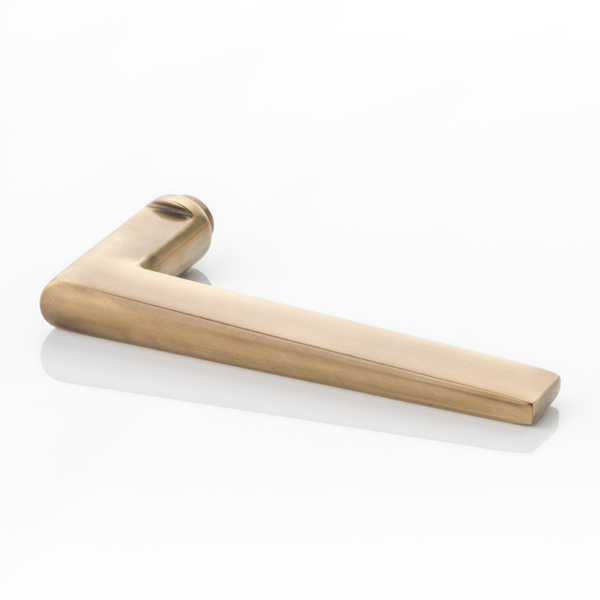 Wedge solid brass door lever handle with roseless rose