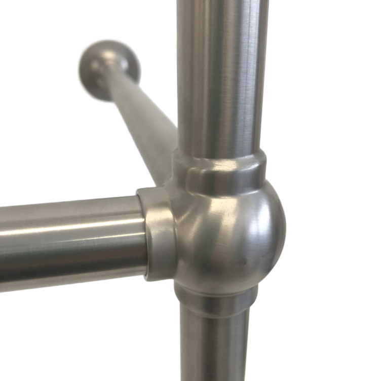 Art Deco 630mm basin & basin stand & pointed feet