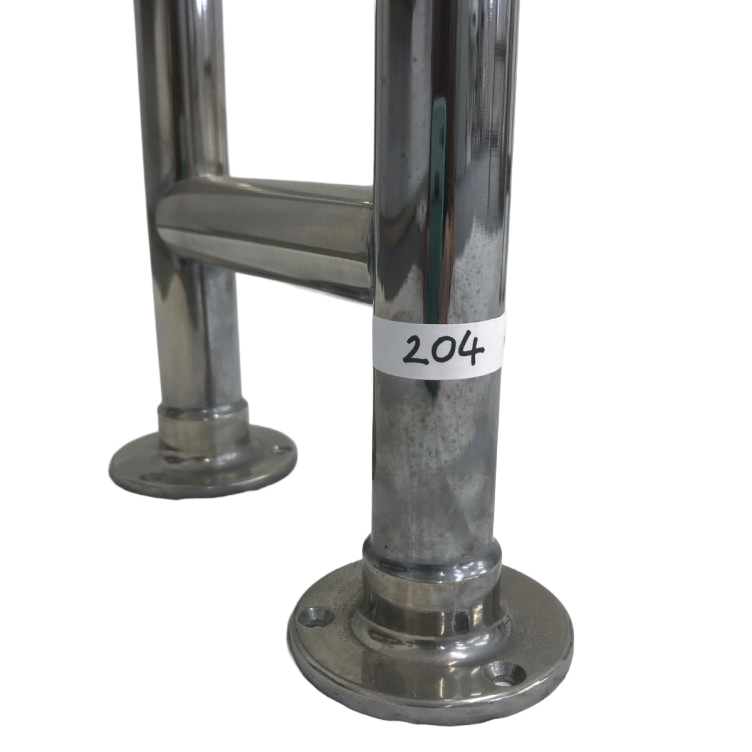 Traditional Arched Towel Rail - W600 x H875 x D235, unheated